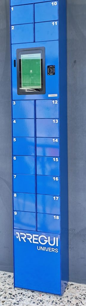 Locker Arregui Univers de 18 puertas instalado